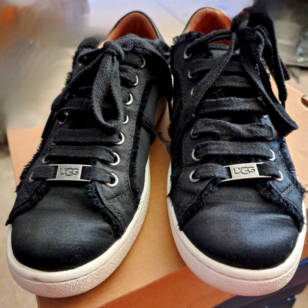 Ugg brand women's low top sneakers in black, size 8